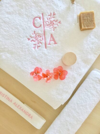 Trusou botez personalizat elegant materiale naturale muselina Trusou biserica Trusou muselina Trusou fetita Trusou botez personalizat