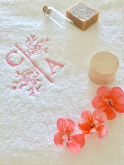 Trusou botez personalizat elegant materiale naturale muselina Trusou biserica Trusou muselina Trusou fetita Trusou botez personalizat